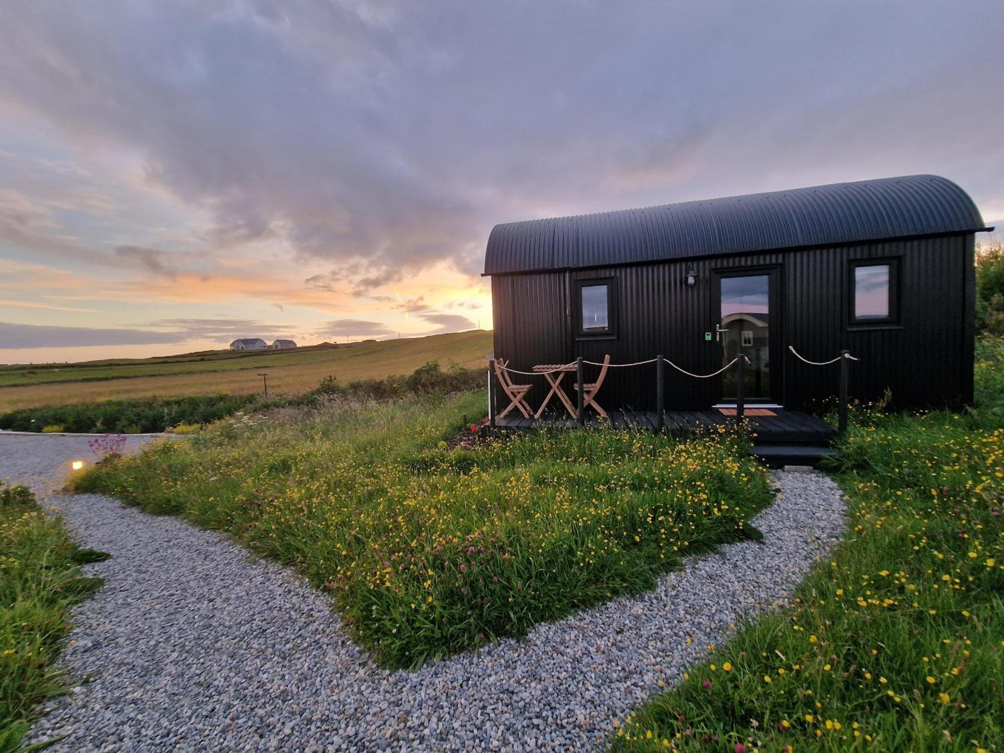 Willa Wild Meadow Huts Doolin Zewnętrze zdjęcie